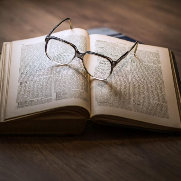 glasses, book, education, eyeglasses, research, knowledge, text, textbook, information, literature, study, read, open, old, vintage, antique, retro, page, literary, book, book, book, book, book, education, knowledge, study, study