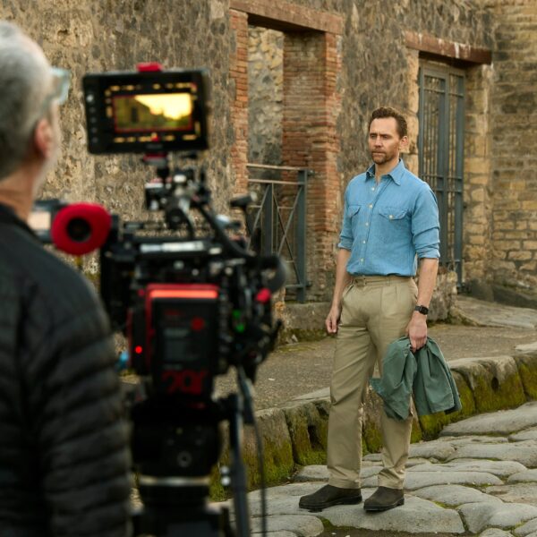 Tom Hiddleston i Nat Geo lansiraju 'Pompeii: Out of Time' – inovativna docuserija sa elementima drame