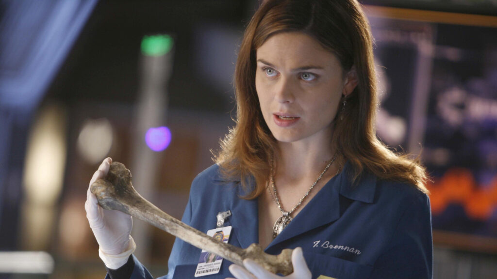Fox adaptirao seriju 'Bones' prema romanima Kathy Reichs i iskustvu forenzičarke – Bones romanima
