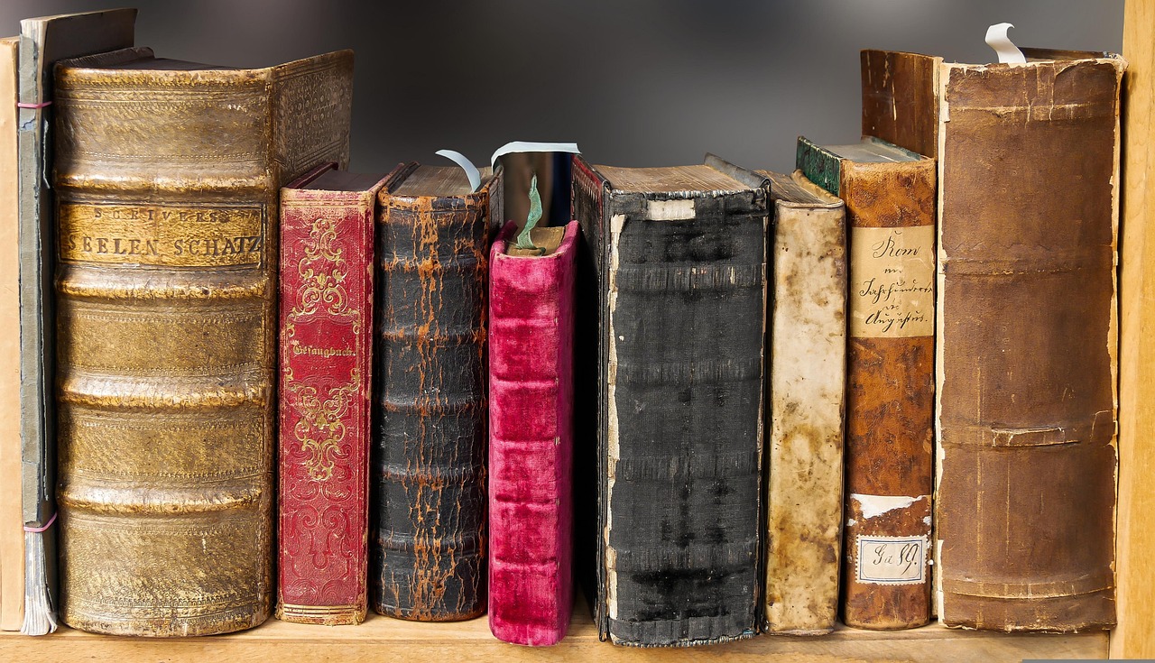 Biblioteka Kiama vraća knjigu posle 150 godina zahvaljujući otkriću Ros Simonsa – vraćanje knjige posle 150 godina