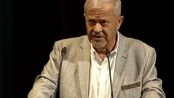 Emir Hadžihafizbegović nagrađen Počasnim Srcem Sarajeva na 32. Sarajevo Film Festivalu – doprinos bosanskohercegovačkoj kinematografiji
