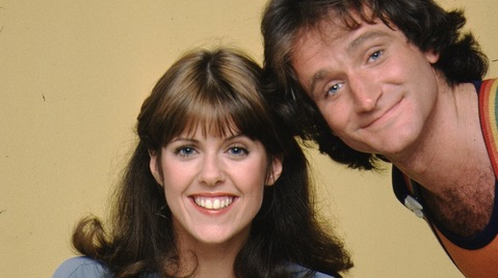 ABC ograničio razvoj likova u seriji 'Mork and Mindy', fokus na Robin Williamsa (VIDEO) – Pam Dawber Mork and Mindy