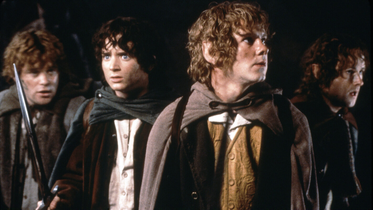 Glumci iz 'Lord of the Rings' se okupljaju na retkoj fotografiji više od dve decenije kasnije – okupljanje Lord of the Rings glumaca