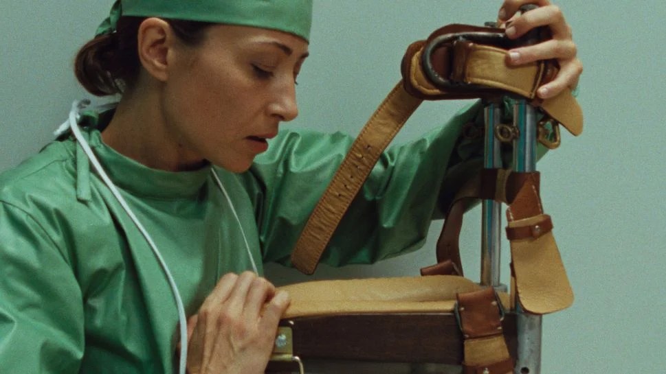 Ann Oren donosi film 'Objet a' sa Aenne Schwarz i Louisom Hofmannom o žudnji i kontroli – film Objet a