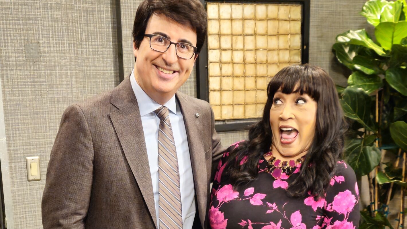 Jackée Harry komentariše gostovanje Johna Olivera u 'Days of Our Lives' i reakcije na setu