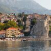 Bojan Stijović i Kosara Mitić predstavljaju filmove na festivalu Herceg Novi, fokus na agresiju među mladima – agresija među mladima