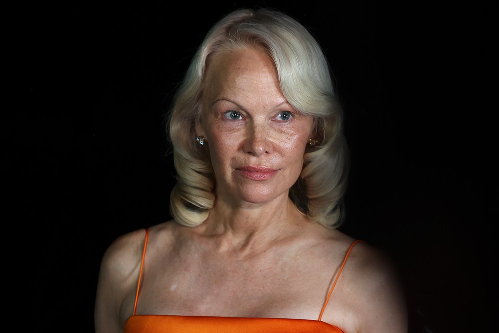 Pamela Anderson govori o borbi sa hepatitisom C na amfAR gala večeri u Veneciji – hepatitis C