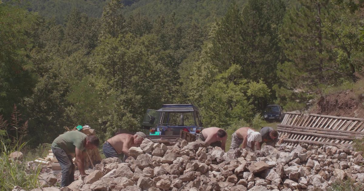 Srpski film 'Krečari' u trci za evropsku nagradu MIOB In Shorts, rediteljski trio na čelu projekta – Srpski film Krečari