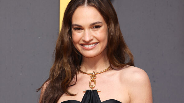 Lily James o sreći i autentičnosti: Industrijska perspektiva i lična iskustva – sreća Lily James