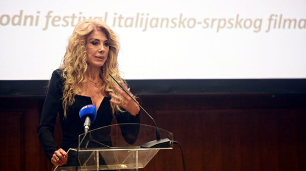 Nagrada za životno delo uručena Naomi Vots na festivalu u San Sebastijanu