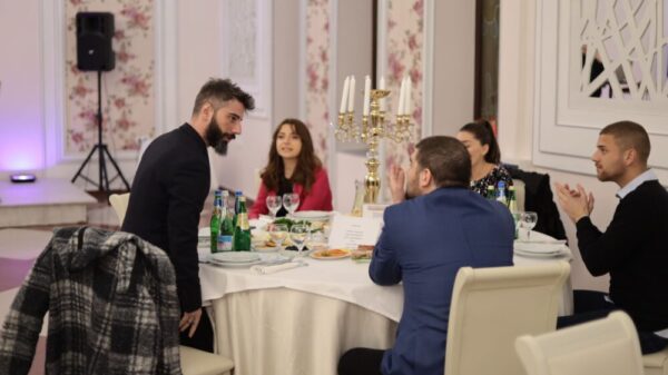 Živa osvojila nagradu Milan Mladenović zahvaljujući pesmi „Atom“ u Beogradu – pesma Atom
