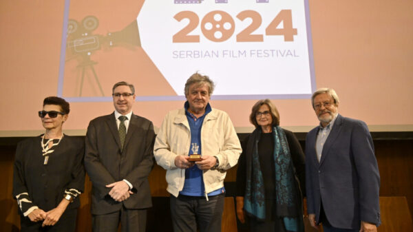 Porodica i migracija u filmu Tunča Davuta „Posečeno drvo“