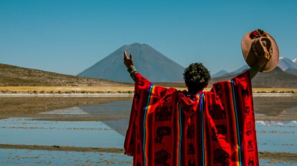 Tradicionalni bolivijski pončo predstavljen u Konaku kneginje Ljubice – izložba tradicionalnih ponča