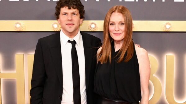 Julianne Moore i Jesse Eisenberg zatvaraju London Film Festival sa 'The Debut'